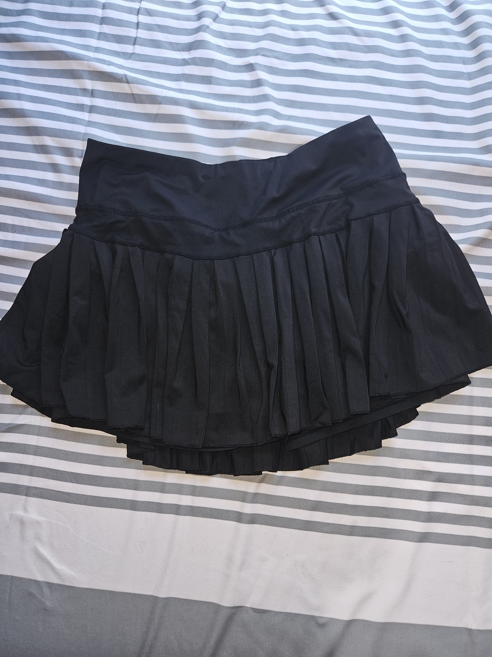 Gold Hinge Women’s Black Pleated Skater Skirt